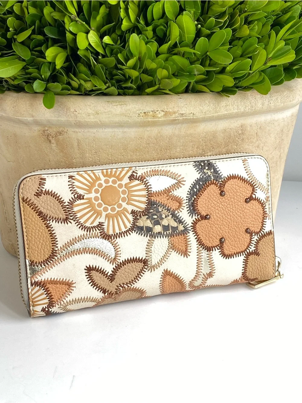 Coach Studded Floral Swagger Floral  Zip Wallet in Cream and Tan